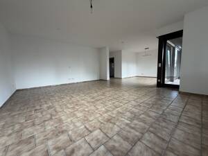 Große 2-Zimmerwohnung mit Balkon & EBK – 33689 Bielefeld – Vorschaubild 2