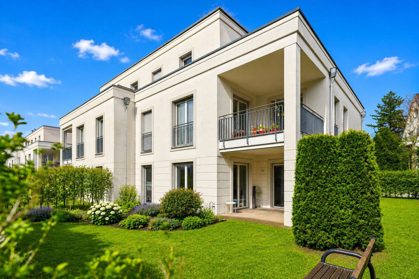 Privater Garten inklusive - moderne 3-Zimmer-Wohnung in Zehlendorf – Berlin – Vorschaubild 2