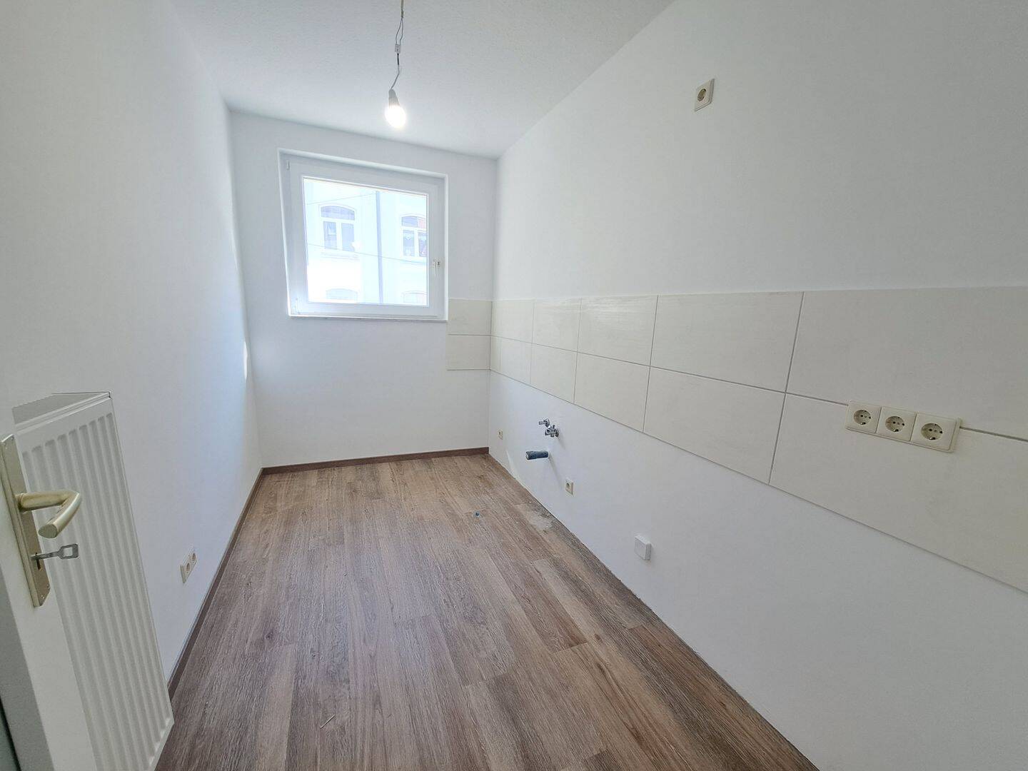 Erstbezug! Renovierte 3-Zimmer-Wohnung mit Dusche und Balkon in Bremerhaven-Lehe – Bremerhaven – Vorschaubild 5
