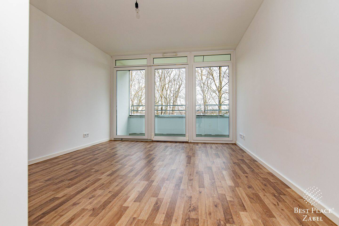 Sanierte 5-Zimmer-Wohnung mit geschickter Raumaufteilung für Selbstnutzer und Kapitalanleger in