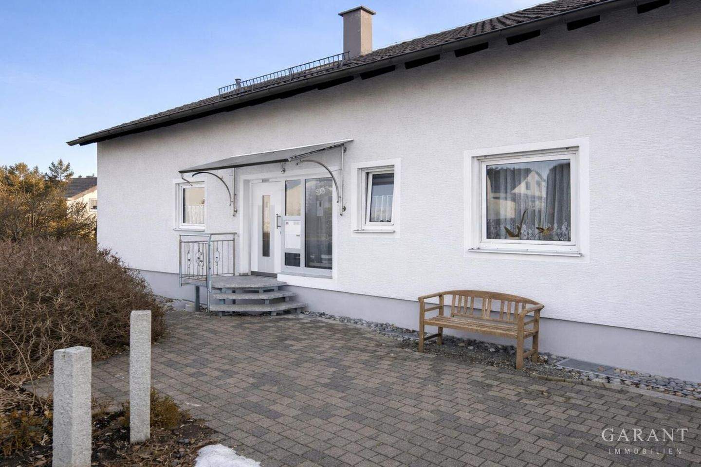 Ein Haus mit Weitblick, Ruhe und Zukunftsperspektive! – Bopfingen – Bild 1 von 9
