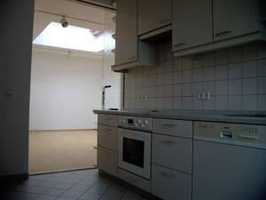 Aparte 3,5-Zimmer-Wohnung mit Einbauküche in gepflegter Jugendstil-Villa in Dresden-Klotzsche – 1109 Dresden – Vorschaubild 6
