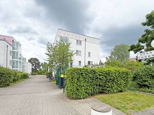 Helle 4-Zimmer-DG-Wohnung mit idealem Grundriss in grüner Lage! – 12349 Berlin – Vorschaubild 8