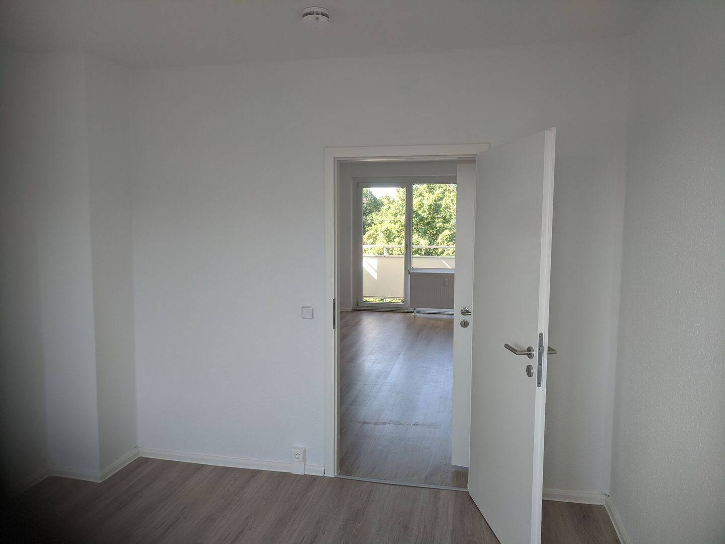 Familienfreundliche 3 Raum Wohnung sucht neue Mieter – Leipzig – Vorschaubild 9