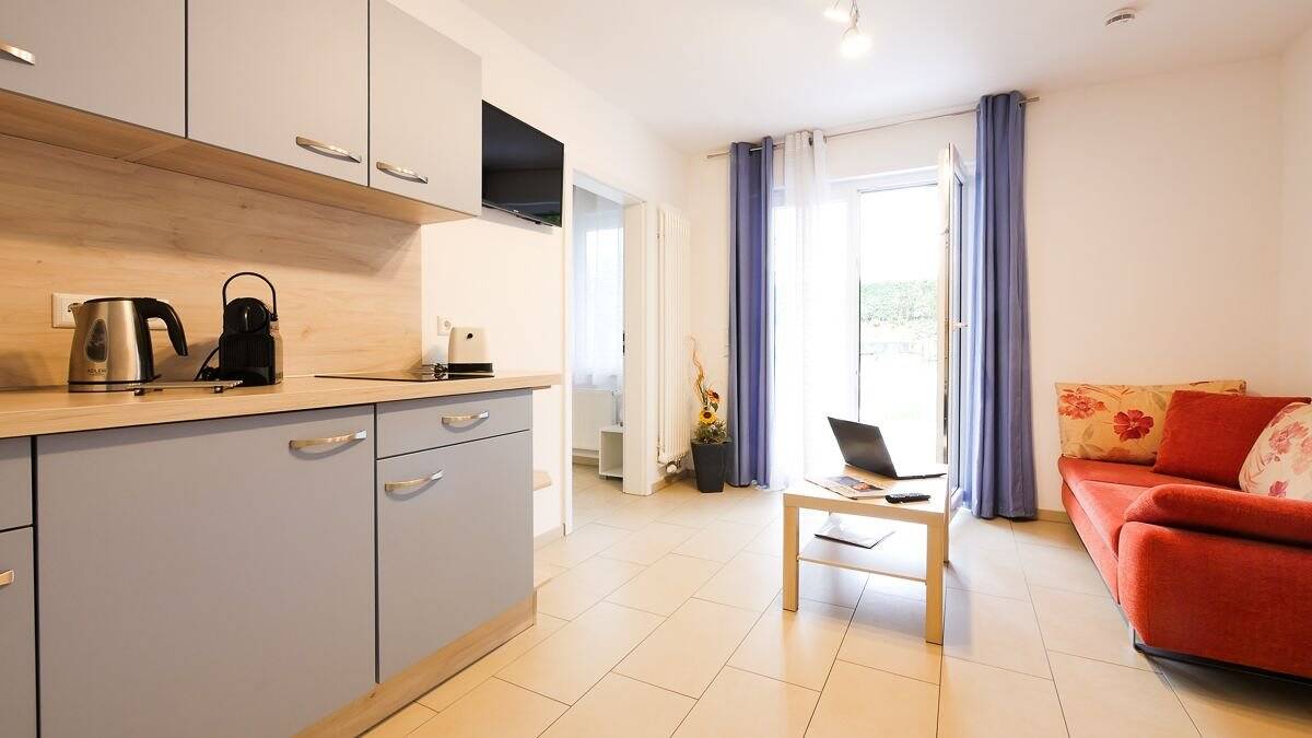 modernes 2-Zimmer-Apartment in Stuttgart-Hofen mit Terrasse - WOHNEN AUF ZEIT – 70378 Stuttgart – Bild 1 von 9