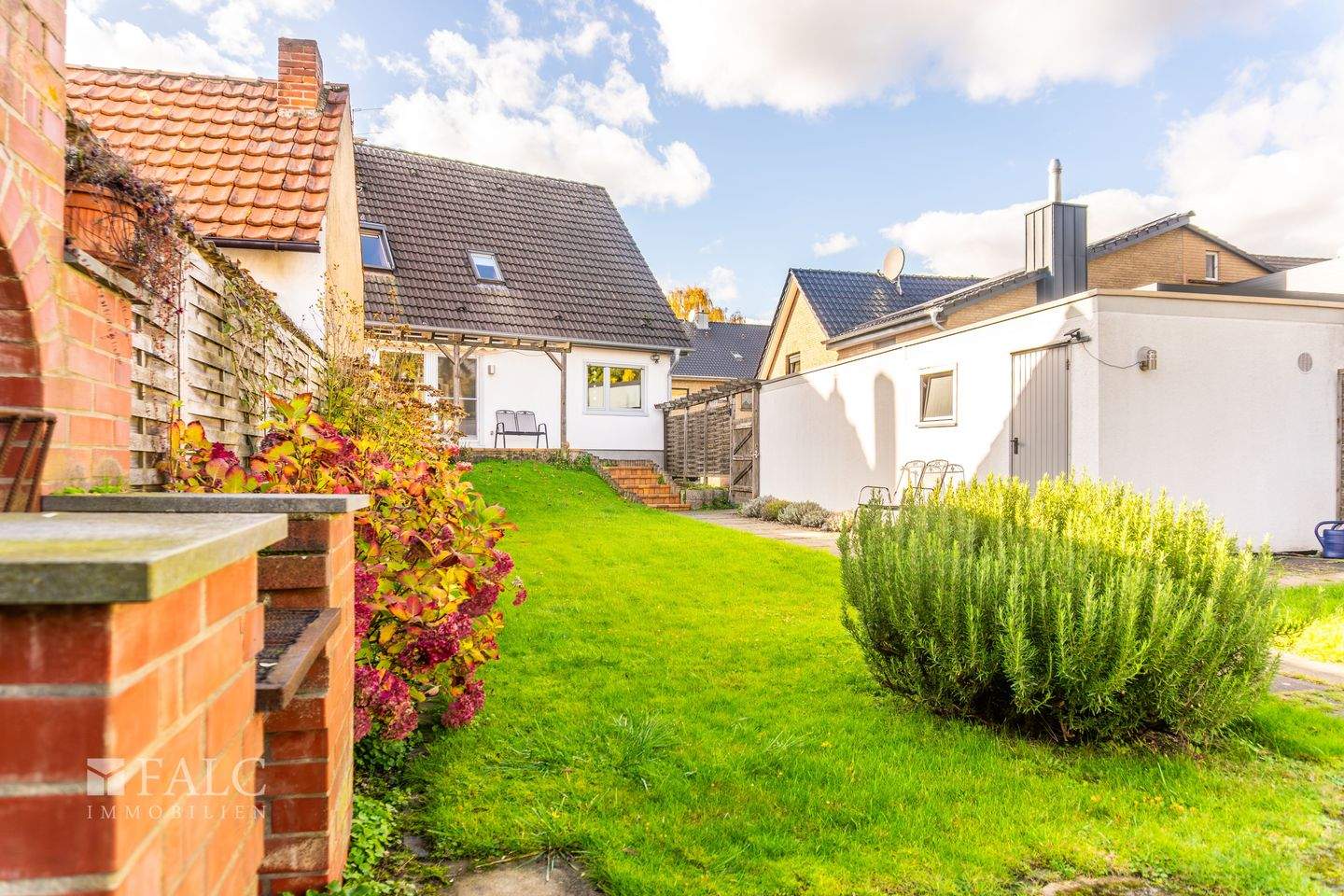 Tolles Einfamilienhaus mit großem Garten in ruhiger Lage von Dormagen! – Dormagen – Vorschaubild 9
