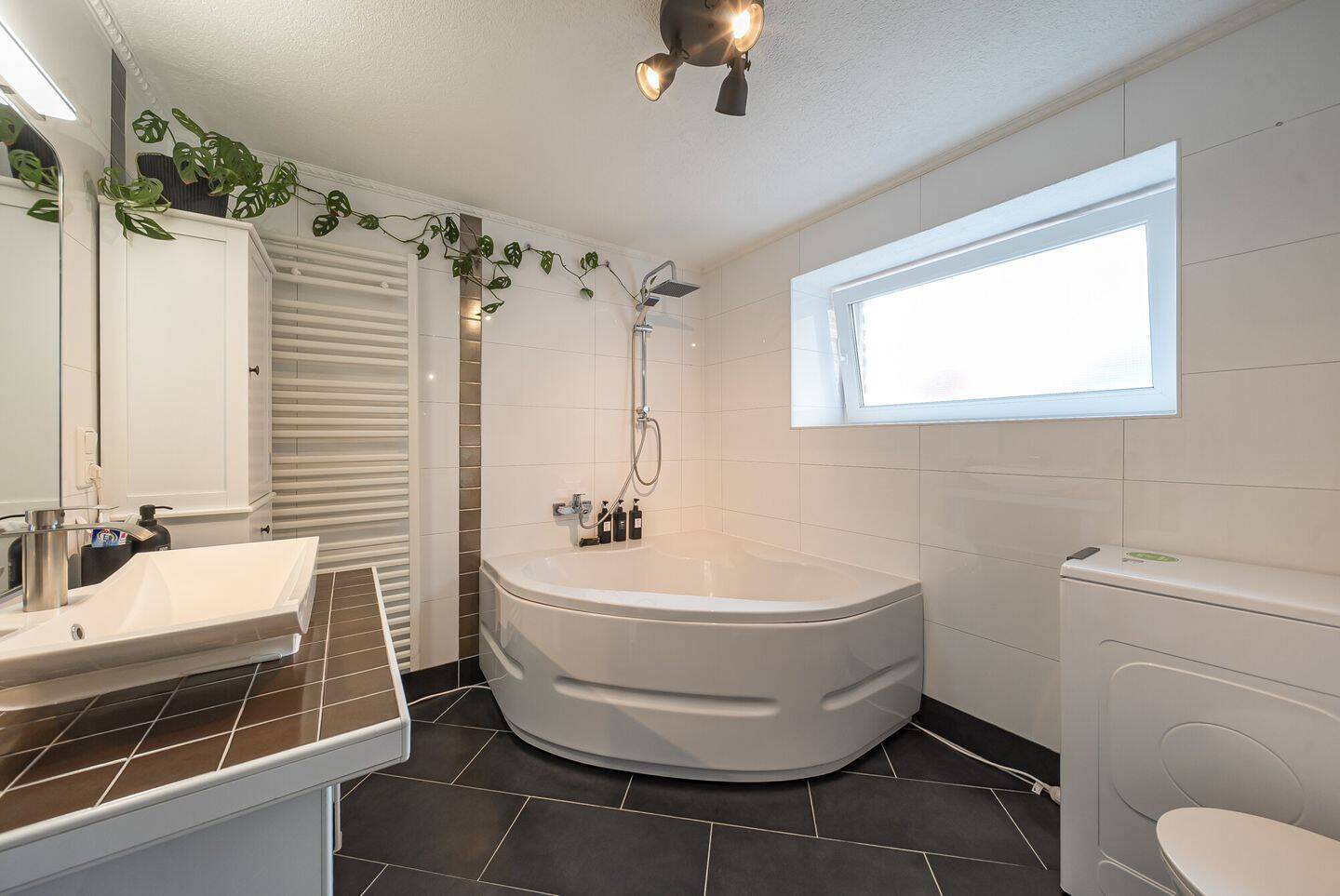 Kaufen, einziehen, wohlfühlen - moderne 3 Zimmer Erdgeschosswohnung mit Garten – Oldenburg – Vorschaubild 8