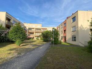2-Zimmer-Wohnung mit Balkon und Stellplatz – 91056 Erlangen – Vorschaubild 1