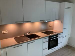 Sehr schöne 3-Raum-Wohnung mit Blick zur Alten Elbe auf dem Werder in Magdeburg! – 39114 Magdeburg – Vorschaubild 2
