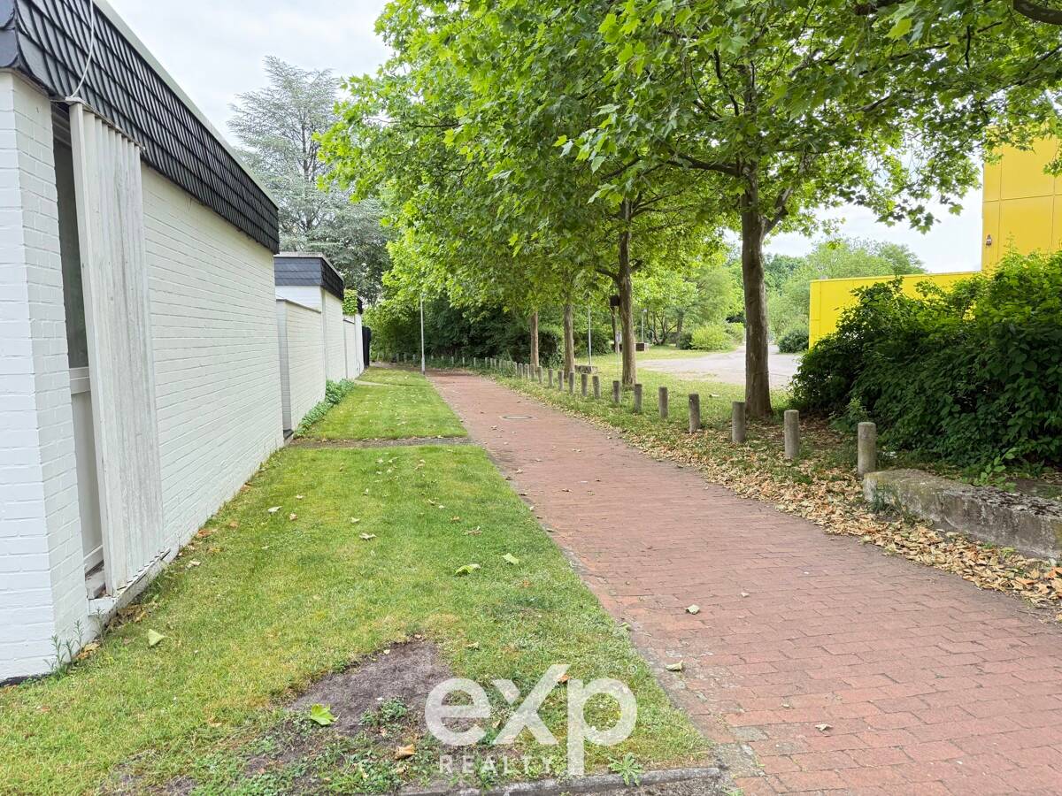 745 € Hausgeld = günstig im Preis: provisionsfreier traumhafter Atrium-Bungalow in Groß-Buchholz – Hannover – Vorschaubild 5