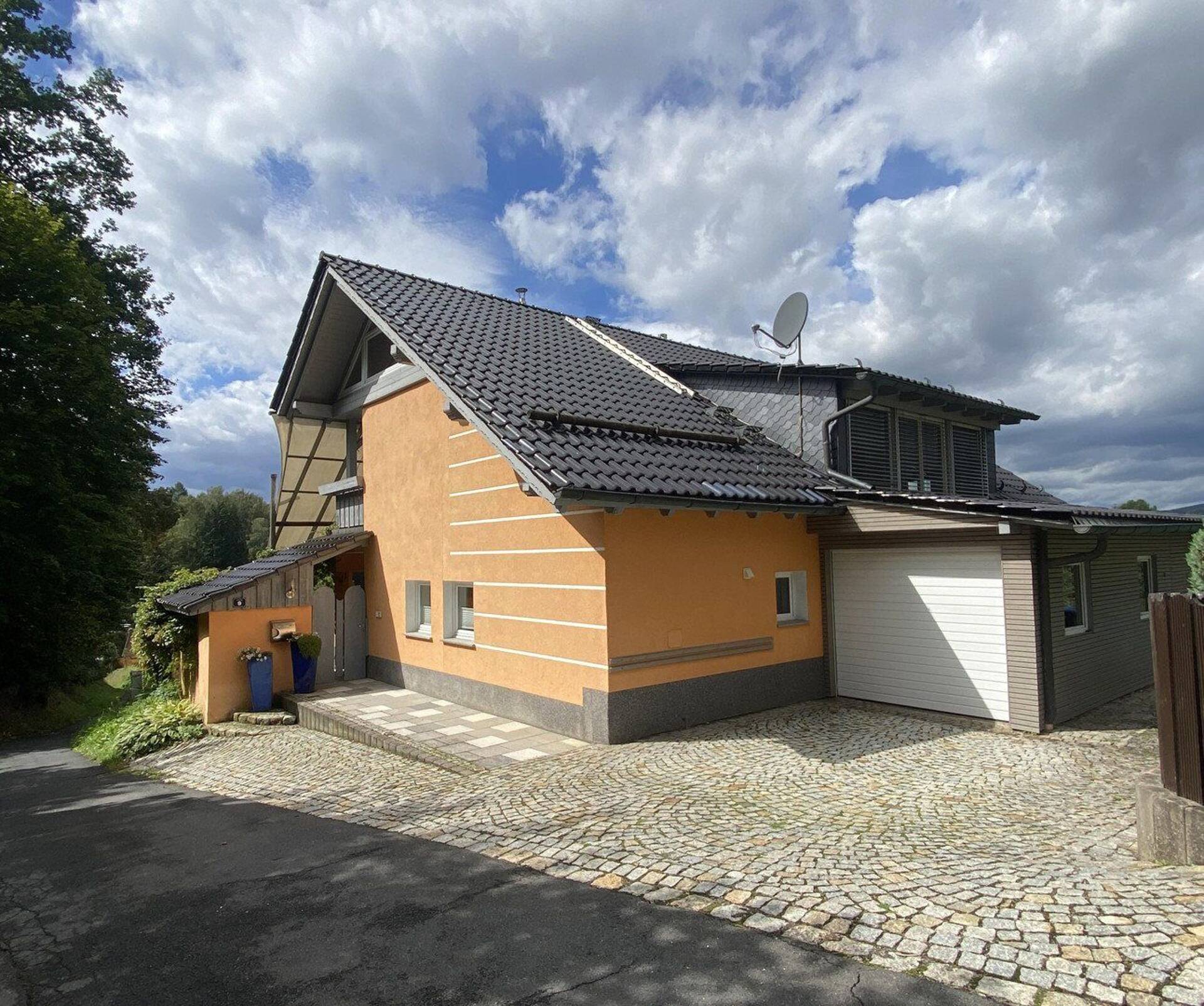 Haus in 98527 Suhl mit 209 m² kaufen