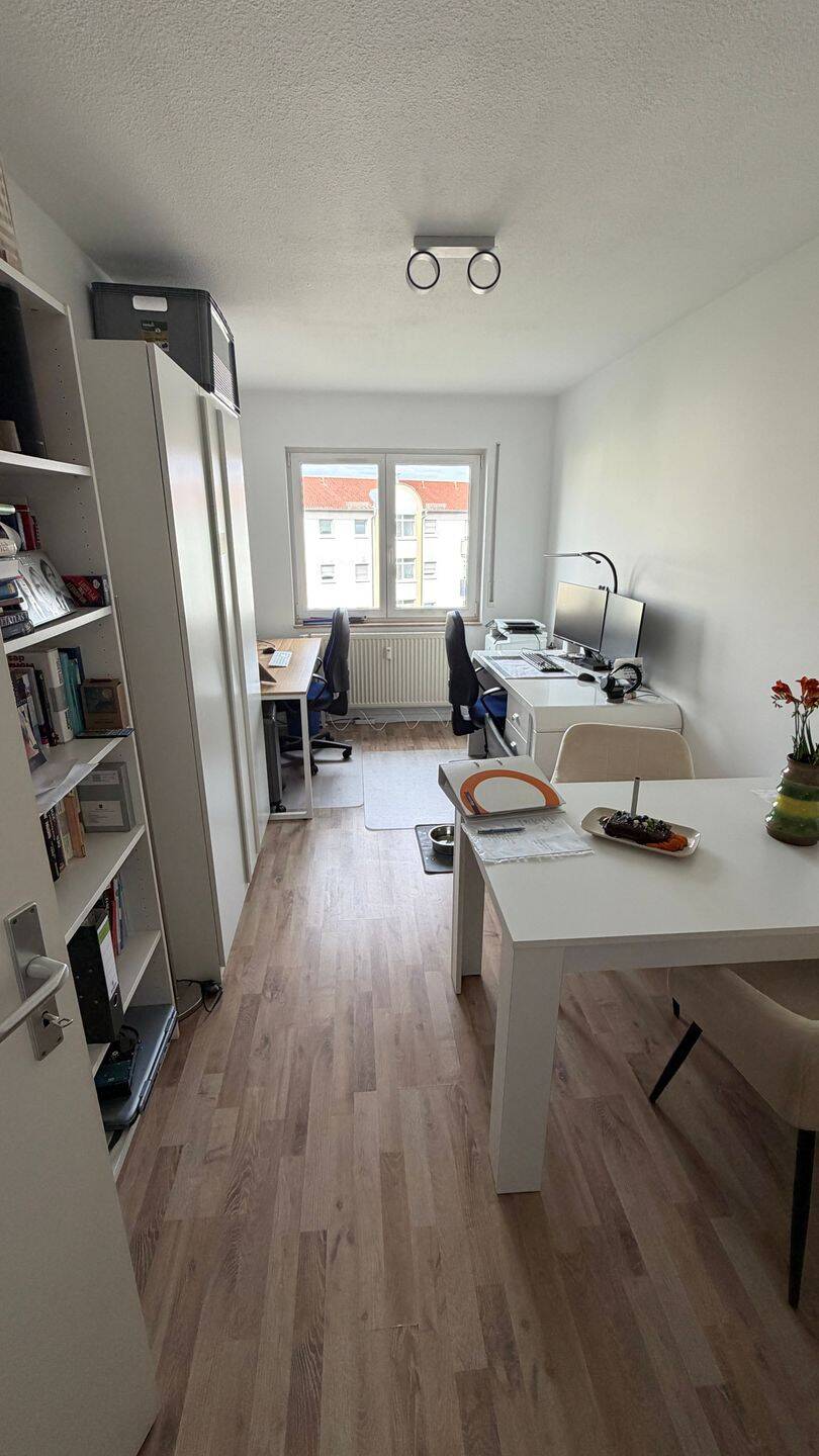 bezugsfreie 3-Raumwohnung mit Einbauküche und Stellplatz – Leipzig – Vorschaubild 6