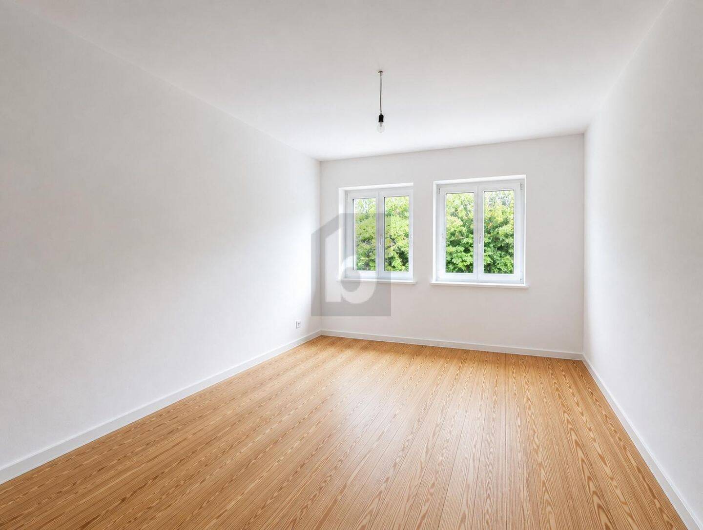 BESONDERES WOHNGEFÜHL MIT VIEL LICHT UND CHARME – Hamburg – Bild 1 von 5