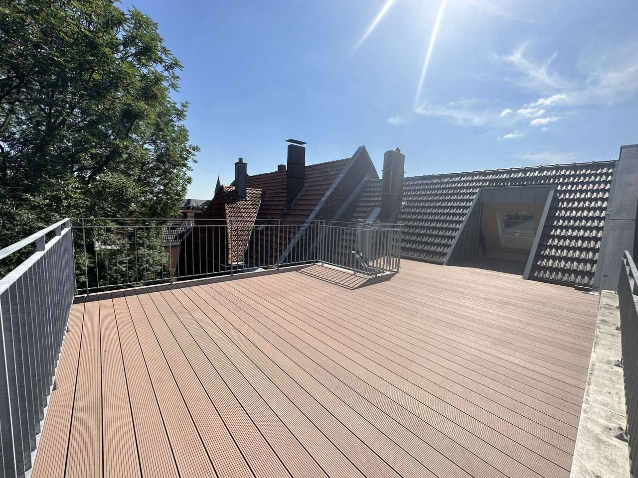 KERNSANIERTE ALTBAU DACHTERRASSEN 5 ZIMMER MAISONETTE WOHNUNG AM ERZBERGERPLATZ – Köln – Vorschaubild 2