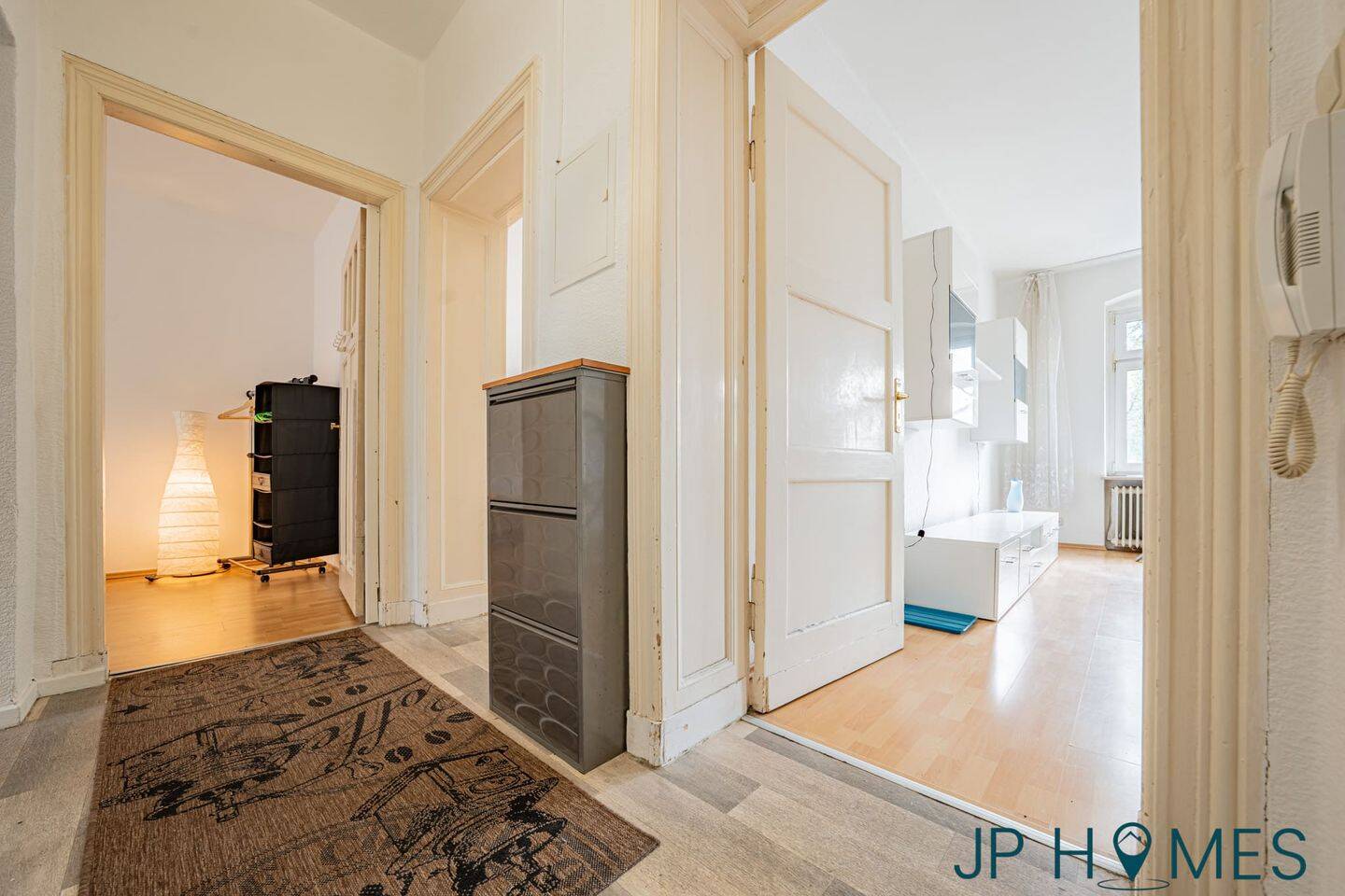 Altbau-Charme in Rudow: 3 Zimmer, bezugsfrei, 2,84m Deckenhöhe & Garage, Top-Anbindung dank U7 – Berlin – Vorschaubild 7