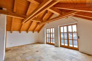 Traumhafte Eigentumswohnung mit großen Balkon in hervorragender Lage – 85051 Ingolstadt – Vorschaubild 1