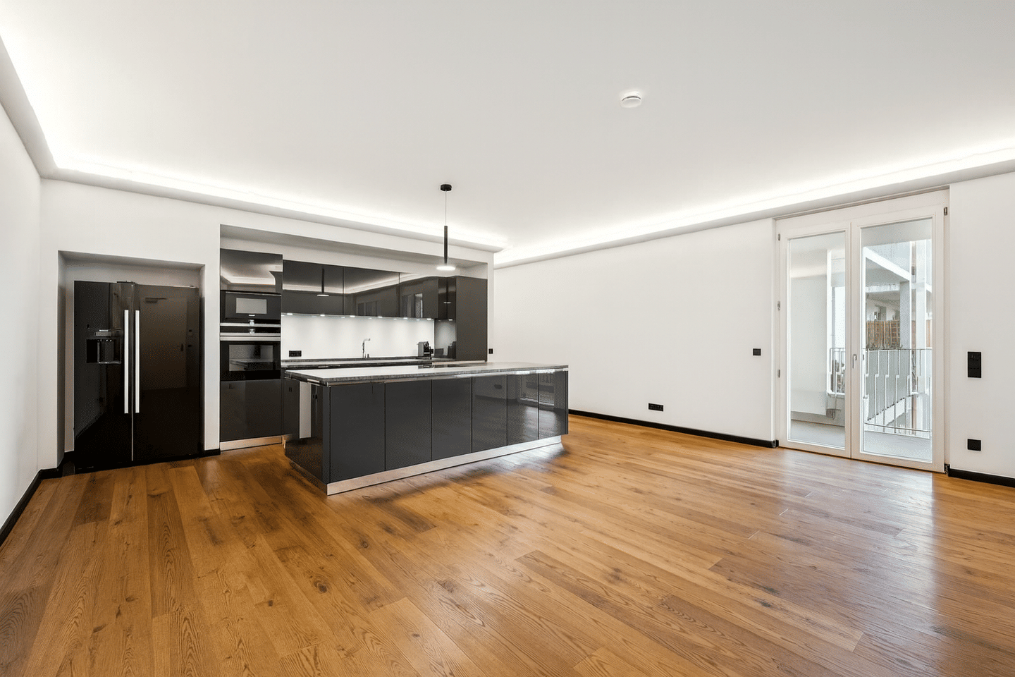 Designwohnung mit Aufzug und zwei Loggien in Charlottenburg – Berlin – Vorschaubild 2