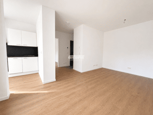antaris Immobilien GmbH ** 2-Raum-Wohnung mit perfekter Anbindung und EBK - direkt am Steiger ** – 99096 Erfurt – Vorschaubild 3
