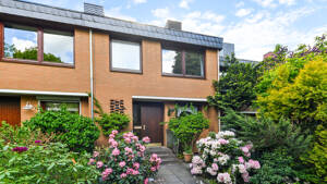 Großzügiges Mittelreihenhaus mit Garage