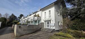 Stilvolle Split-Level-Loftwohnung mit Garten in sanierter Fabrik mit TG Stellplatz