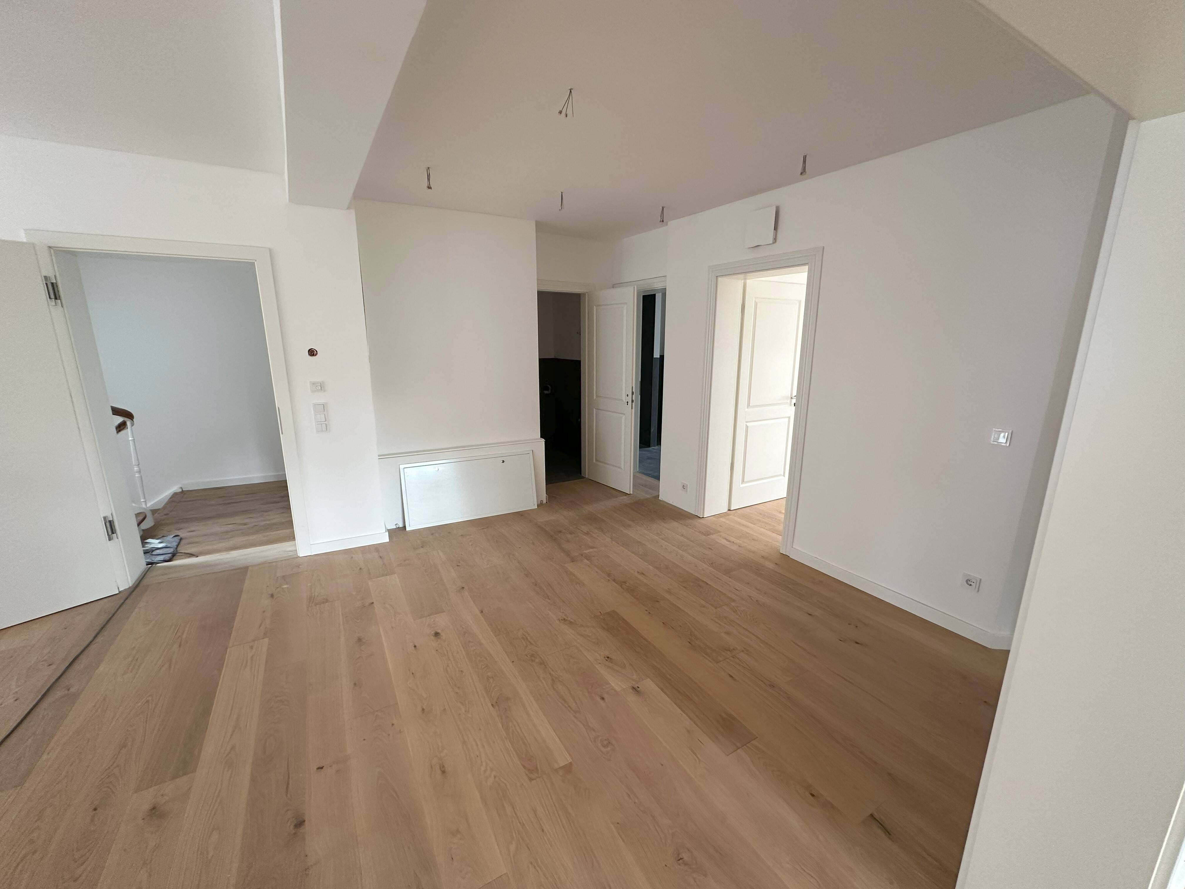 5 Zimmer in zentraler Lage in kernsaniertem Gründerzeithaus – Augsburg – Vorschaubild 4