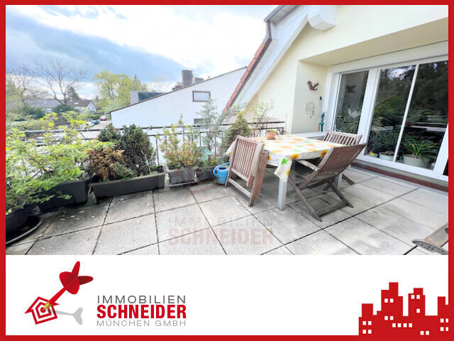 IMMOBILIEN SCHNEIDER - traumhaft schöne, frei werdende 3 Zi.-Dachterrassen-Wohnung in kleiner Anlage