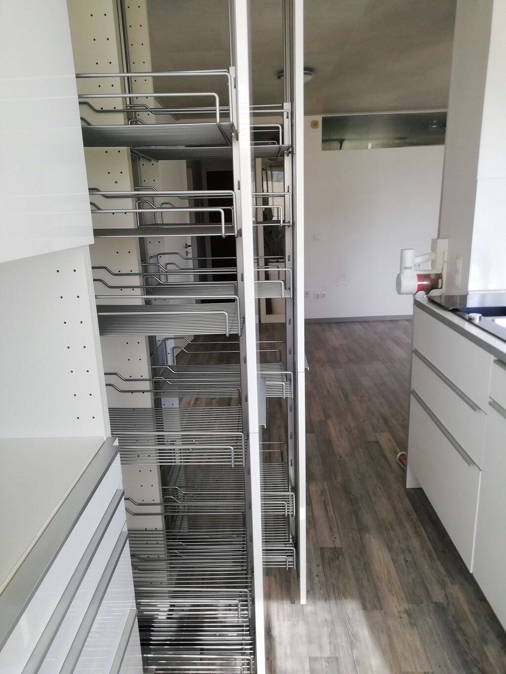 Traumhafte 3-Zi-Stadtwhg. m. offenem Wohnraumkonzept, Lift, EBK, 2 Balkone, 2 Badezimmer, Fernblick! – Nürnberg – Vorschaubild 5