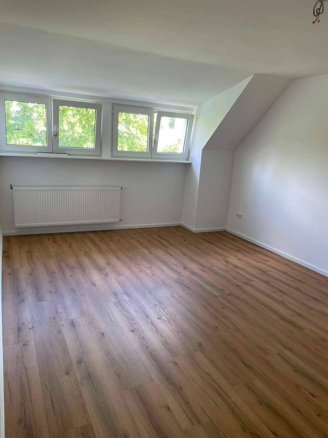 Perfekte Wohnung für 3-4er WG mitten in Köln-Lindenthal - nur schriftliche Bewerbungen - – Köln – Vorschaubild 2