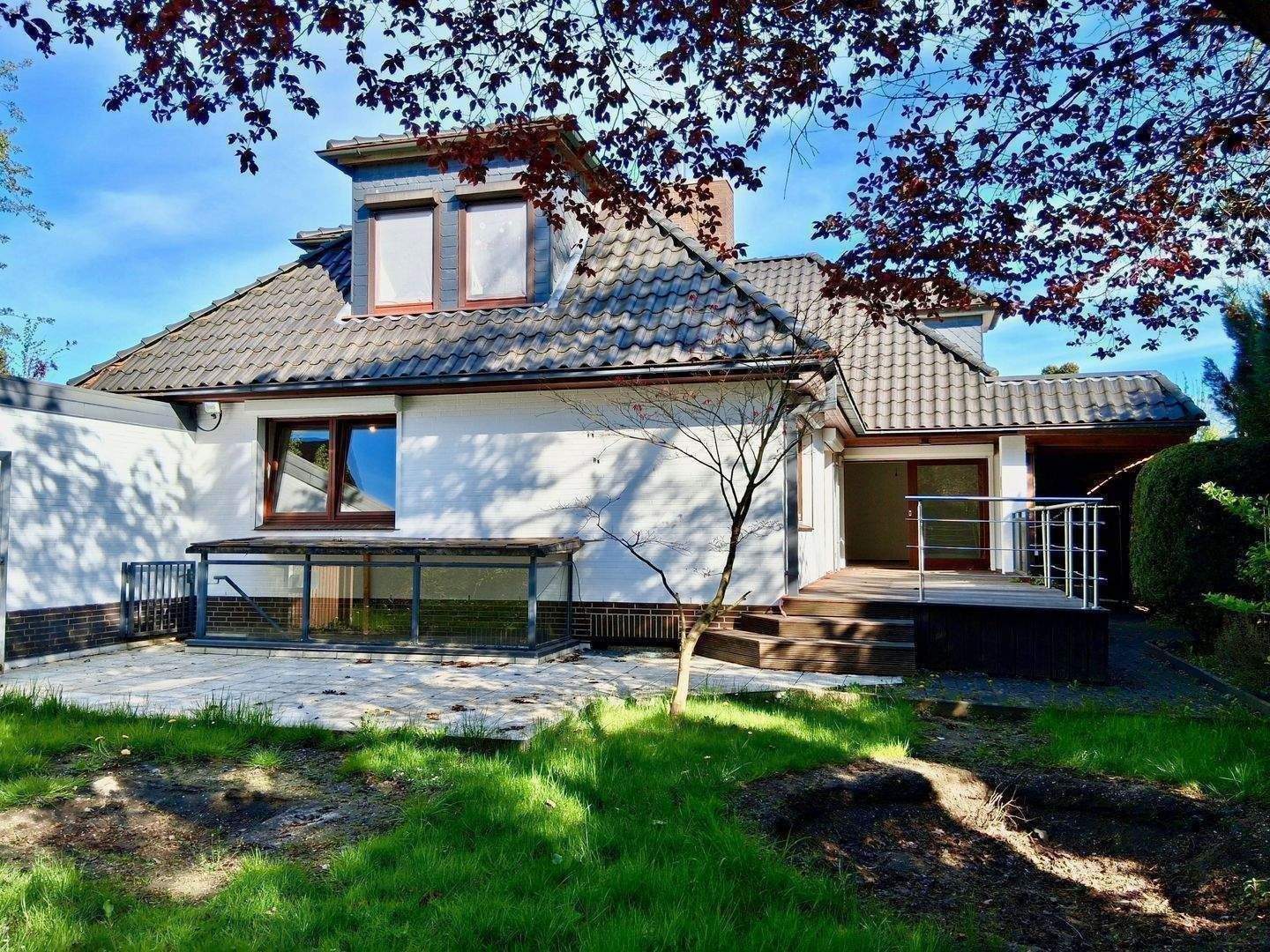 NIENDORF - top Lage - 30 Zone - großzügiges Familiendomizil - mit 8 Zimmern - neue Gas/Hybridheizung - Fußbodenheizung - bezugsfertig renoviert - – Hamburg – Vorschaubild 8