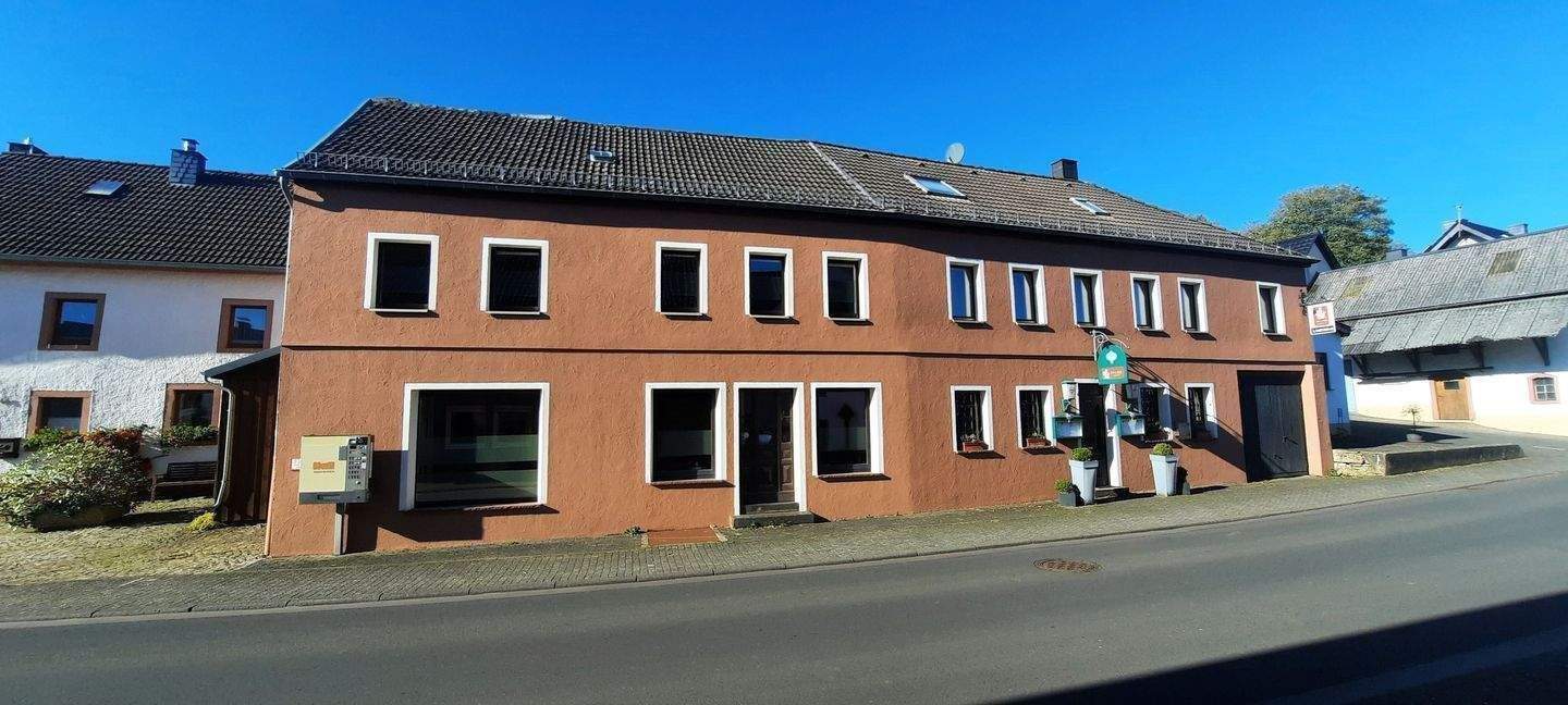 Beliebter historischer Landgasthof mit vielen Nutzungsmöglichkeiten zu verkaufen – Dahlem – Vorschaubild 2