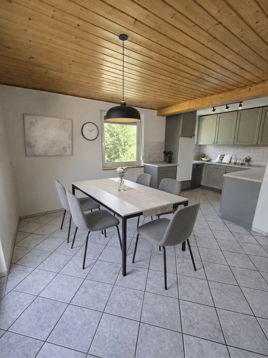 Familienparadies: Modernisiertes 5 Zimmer Einfamilienhaus mit großem Garten in Trossingen – Trossingen – Vorschaubild 7