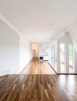 Penthouse-Feeling in Steglitz: 5 Zimmer, 4 Terrassen, Aufzug