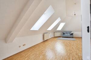 Helle ca. 45m² große 2-Zimmer-Dachgeschosswohnung mit Tageslichtbad – 58089 Hagen – Vorschaubild 3