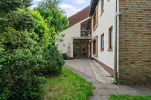 Bremen - Kirchhuchting | Charmantes Zuhause mit Einliegerwohnung, großem Garten und Privatsphäre – 28259 Bremen – Vorschaubild 2