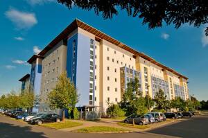 Helle, renovierte 2- Zimmerwohnung mit Sonnenbalkon sucht nette Mieter – 91058 Erlangen – Vorschaubild 2