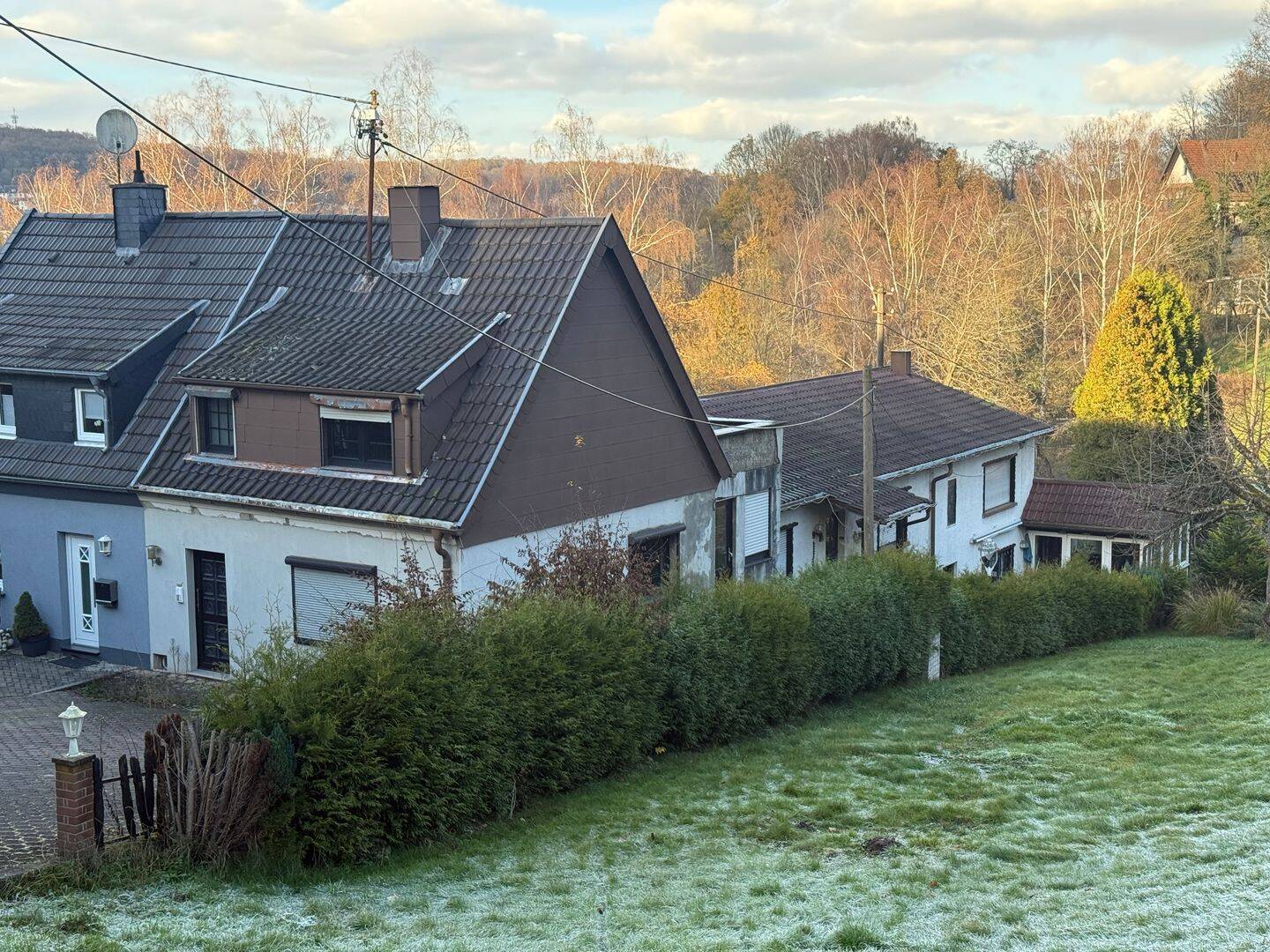 ZWEI Häuser !!! Sanierungsbedürftige Häuser in schöner Lage – Saarbrücken – Vorschaubild 2