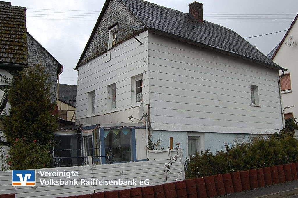 Kleines Zuhause mit Scheune – Hirschfeld (Hunsrück) – Bild 1 von 9