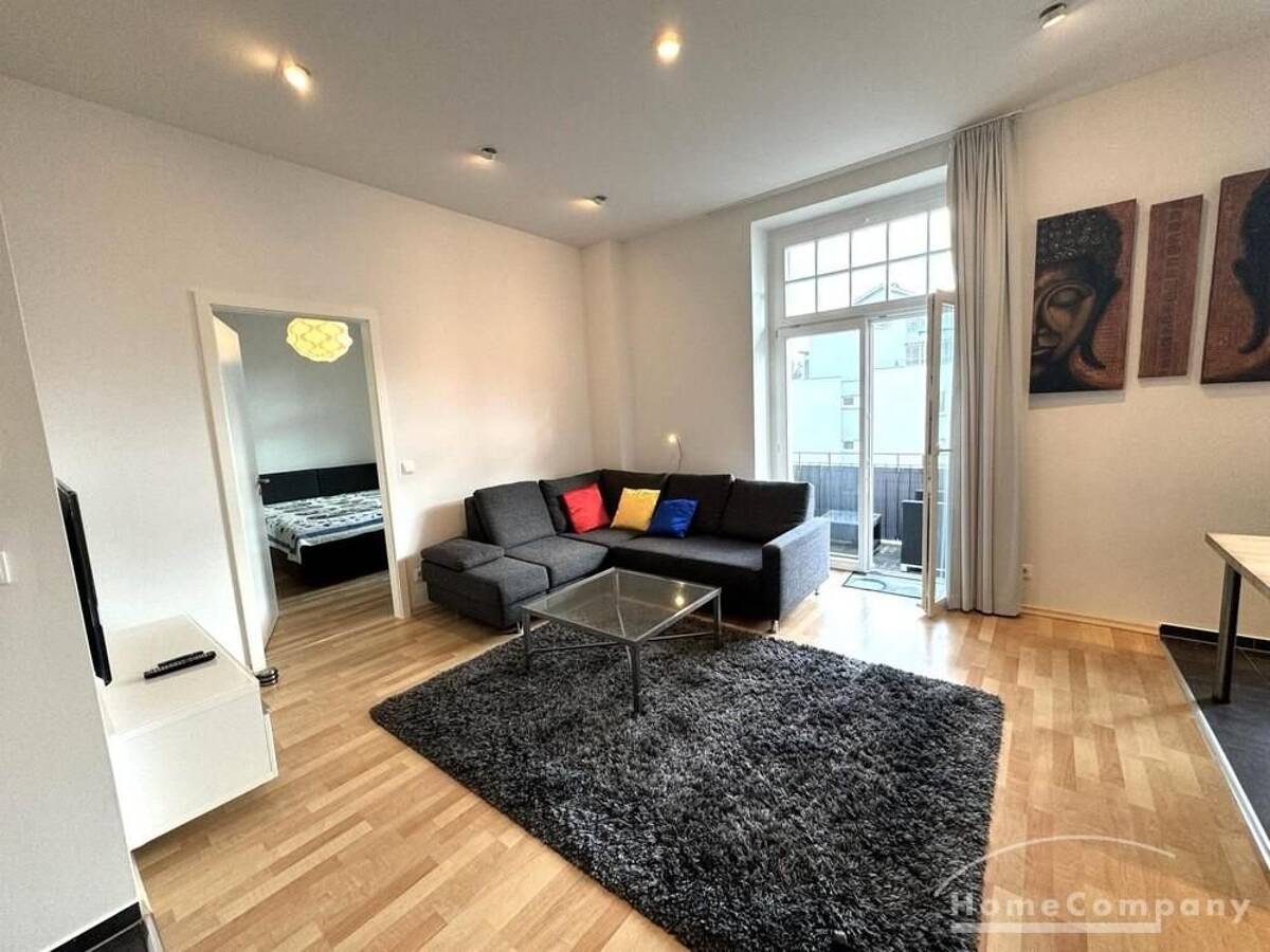 25405 HomeCompany Dresden Möbliert/Furnished 2-Zimmer Apartment mit Balkon in Dresden-Neustadt max.2 Personen – 1099 Dresden – Bild 1 von 9