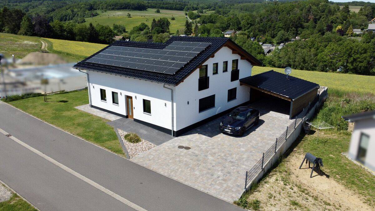Luxuriöses Traumhaus in ruhiger Grünlage mit Fernblick, Sauna, Whirlpool, PV Anlage und mehr – Leisel – Vorschaubild 4