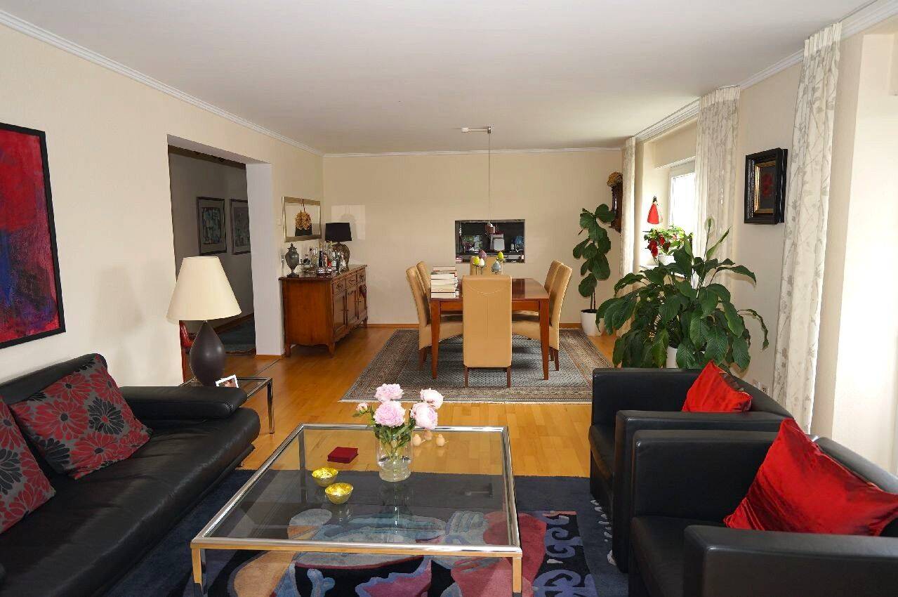 Modern ausgestattete 5-Zimmer-Wohnung mit Balkon und Carport am Rande der Waldsiedlung! – Leverkusen – Vorschaubild 3
