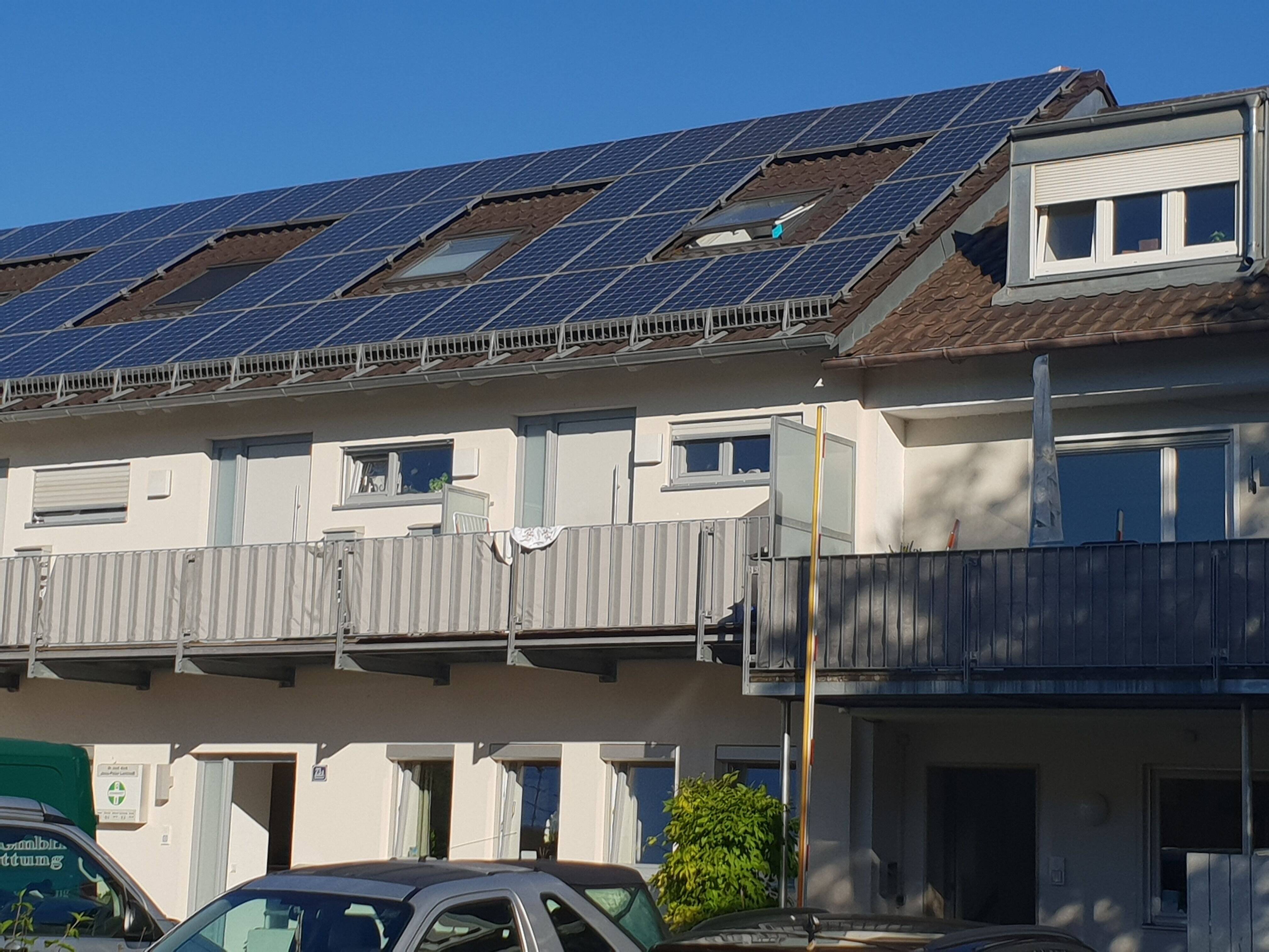 2-Zi.-Whg. über zwei Etagen (OD/DG) mit Balkon in Zentrumslage von Neufahrn (S1)