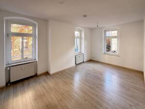 Löbtau, im Hochparterre: Wanne & Dusche + Stellplatz – 1159 Dresden – Vorschaubild 3