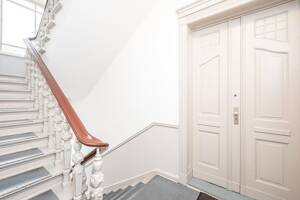 Großzügige Altbauwohnung mit Loggia | Bezugsfrei Ende 2026 – 12043 Berlin – Vorschaubild 9
