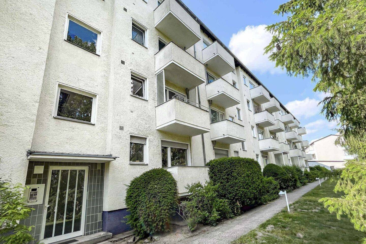 Sonnige 1-Zimmer-Wohnung mit Balkon - bezugsfrei ab August 2026 | Erbbauzins ca. 230 € p.a. – Berlin – Vorschaubild 8