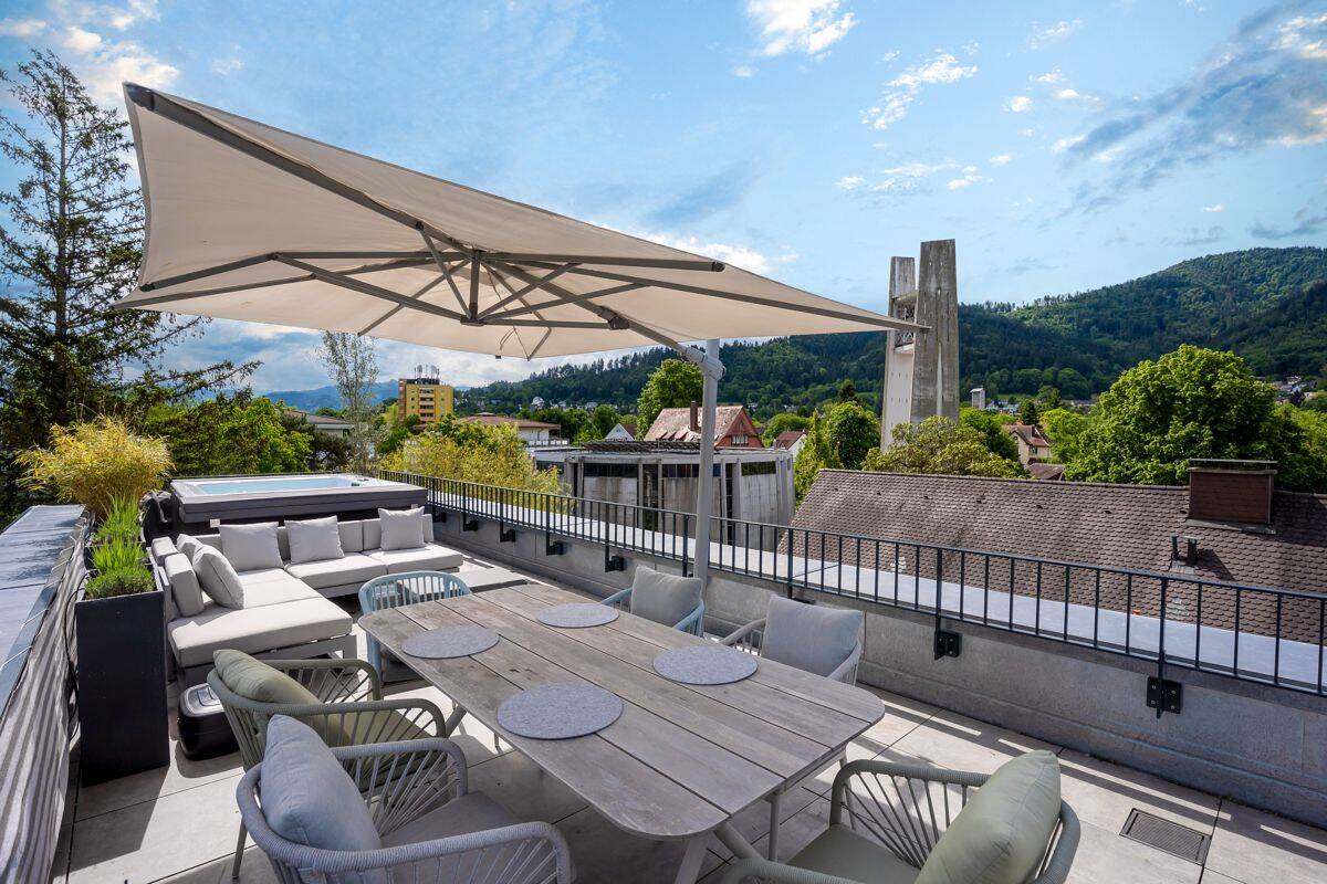 Wohnen auf höchstem Niveau - Exklusives Penthouse mit Weitblick in Freiburg-Littenweiler – 79117 Freiburg im Breisgau – Bild 1 von 9