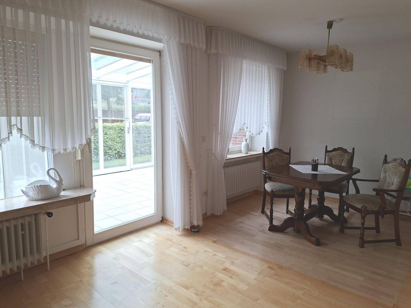 Einfamilienhaus in ruhiger Lage - Wintergarten - 2 Badezimmer - 3 Garagen - 3 Stellplätze – Schortens – Vorschaubild 8