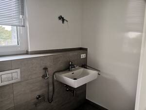 Großzügige 4-Zimmer-Maisonettewohnung mit Terrasse, Balkon und Stellplatz in ruhiger Lage von Hamburg-Hummelsbüttel – 22339 Hamburg – Vorschaubild 8