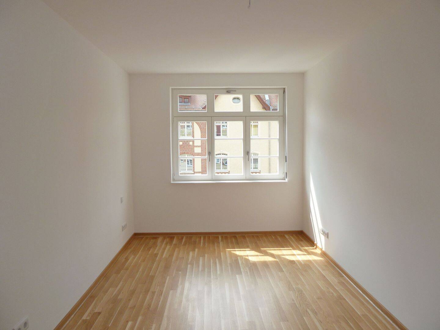 Modern sanierte 2-Raum-Wohnung mit eigenem Gartenanteil im grünen Süden Leipzigs! – Leipzig – Vorschaubild 3