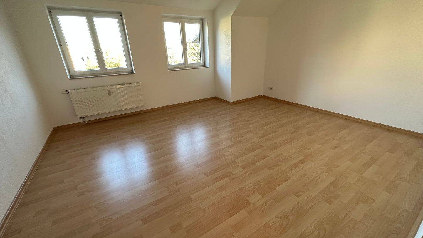 Nachmieter ab 1.10.26 gesucht - Neue EBK !!!! ! Dachgeschoss - sep. WC - Balkon !!! – Chemnitz – Vorschaubild 8