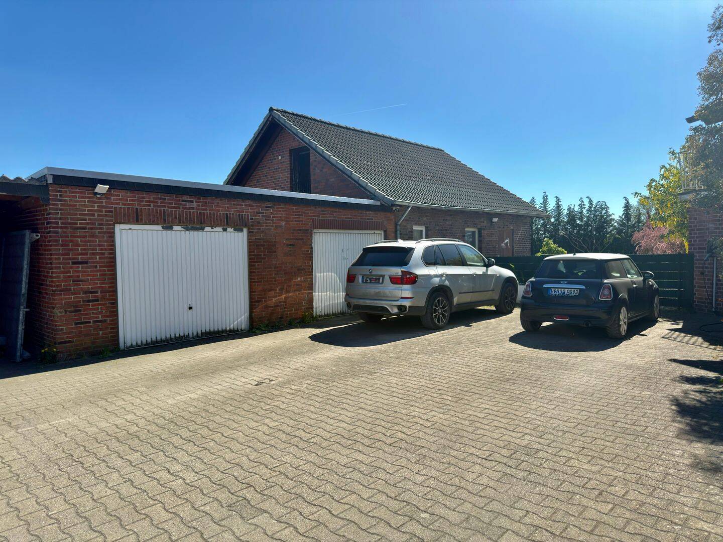 Einmaliges Zweifamilienhaus mit Nebengebäude, 2750m² Grundstück und 9 Zimmern – Hamm – Vorschaubild 4